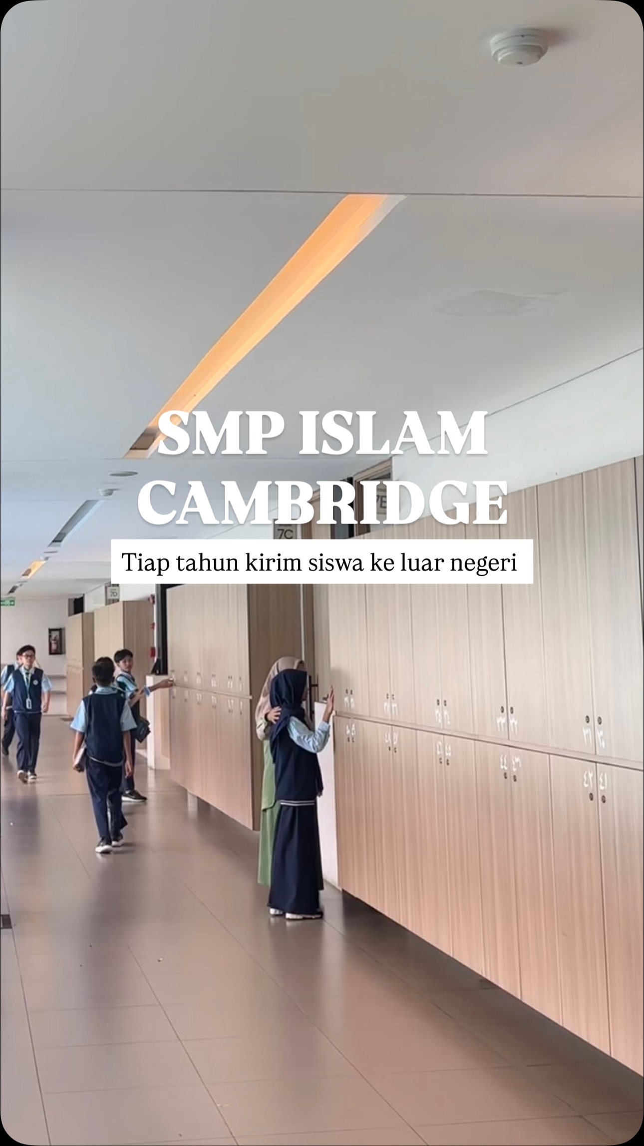 SMP ISLAM CAMBRIDGE + international competition & cultural exchange, SPP FLAT dan fasilitas mewah di JAKARTA TIMUR! Area sekolahnya bersih dan area terbuka luas. Kegiatan sekolahnya juga banyak dan seru banget. Tiap tahun mengirim siswanya ke luar negeri untuk lomba & cultural exchange, masyaAllah! SMP : EMBUN PAGI ISLAMIC SCHOOL - JUNIOR HIGH Jl. Kapin Raya no. 8, Duren Sawit, Jakarta Timur, 13450 Biaya 2026/2027: ada di video === #rekomendasisekolahbagus #sekolahembunpagi #sekolahbagusjakarta #reviewsekolah #sekolahcambridge